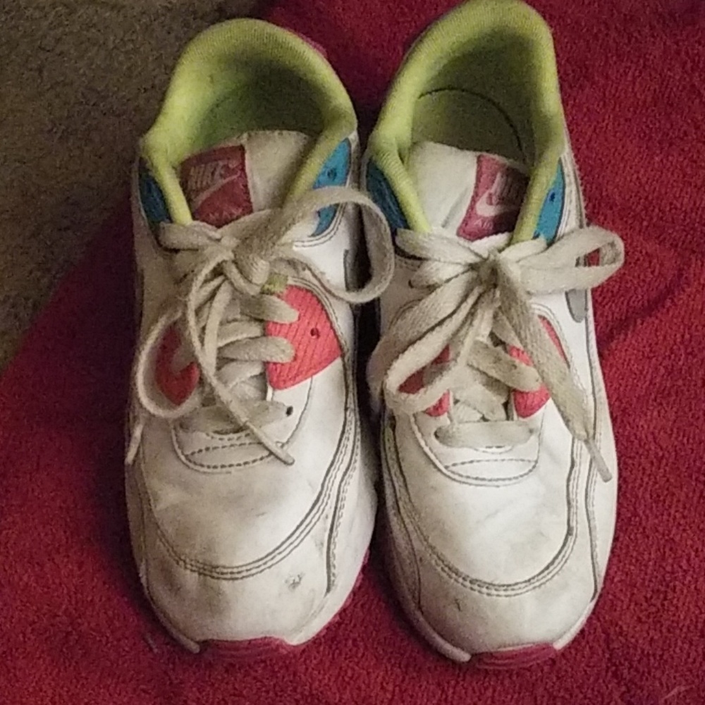 Girl's Nike Airmax